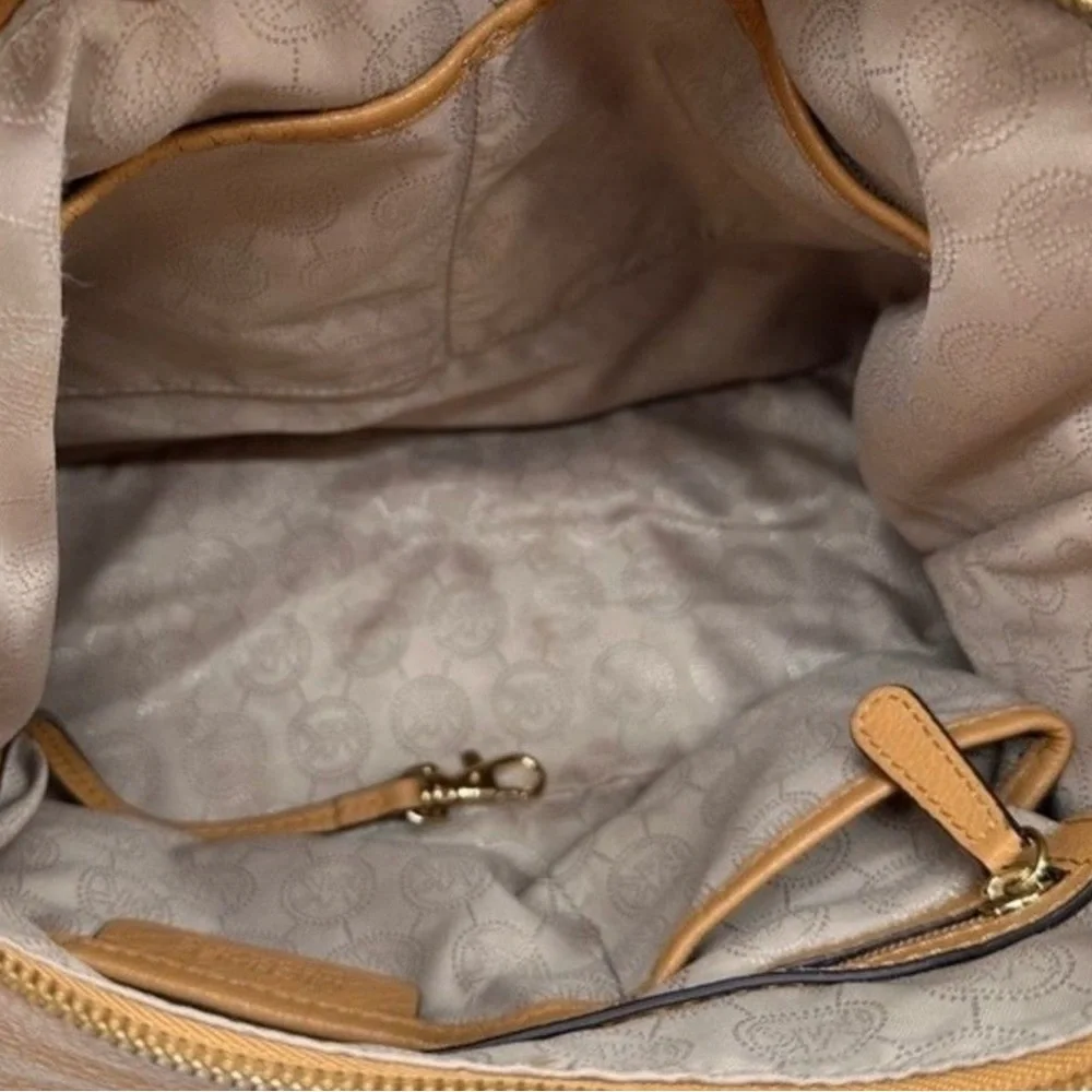 Michael‎ Kors Large Bowery Hobo Shoulder Bag
